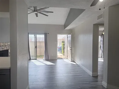 6701 Sands Point Drive 48 Houston TX 77074