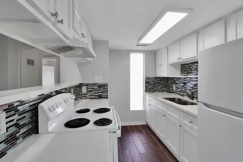 7047 Bissonnet Street 117 Houston TX 77074