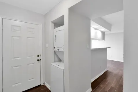 7047 Bissonnet Street 117 Houston TX 77074