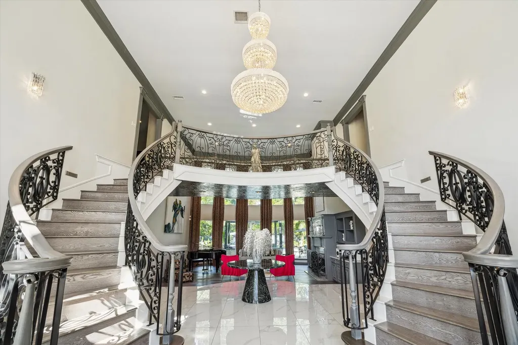 22009 Holly Creek Trail Tomball TX 77377
