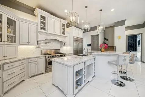 22009 Holly Creek Trail Tomball TX 77377