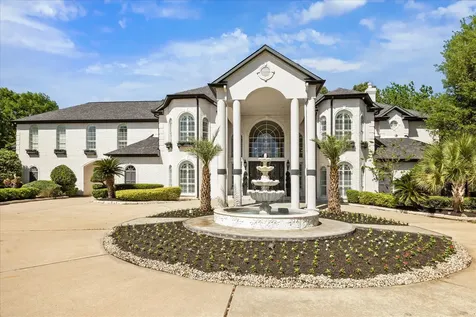 22009 Holly Creek Trail Tomball TX 77377