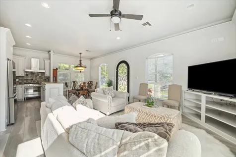 22009 Holly Creek Trail Tomball TX 77377