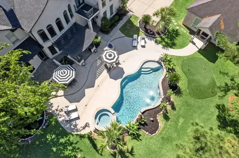 22009 Holly Creek Trail Tomball TX 77377