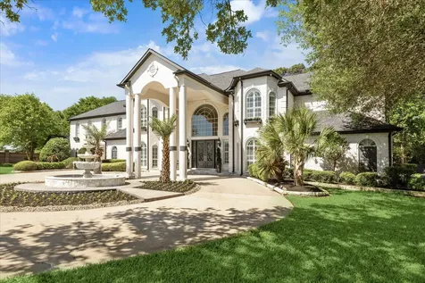 22009 Holly Creek Trail Tomball TX 77377