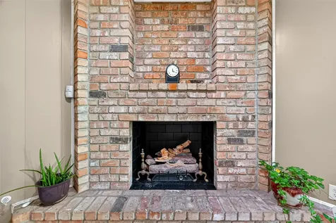 10302 Ivyridge Road Houston TX 77043