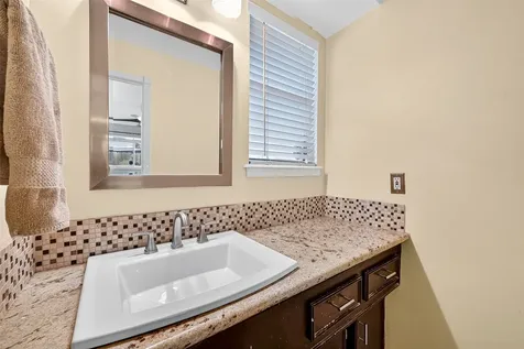 10302 Ivyridge Road Houston TX 77043