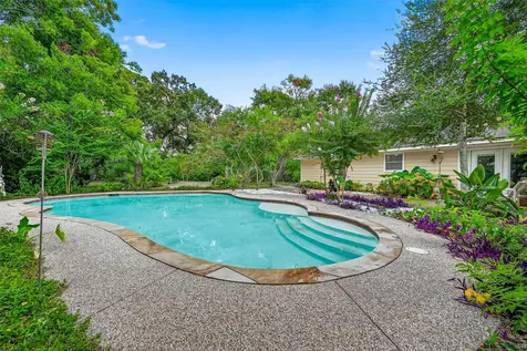 10302 Ivyridge Road Houston TX 77043