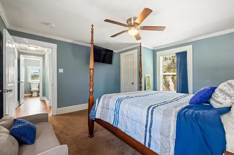 2813 Bernardo De Galvez Galveston TX 77550