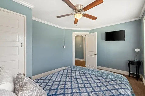 2813 Bernardo De Galvez Galveston TX 77550
