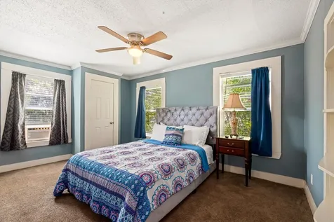2813 Bernardo De Galvez Galveston TX 77550