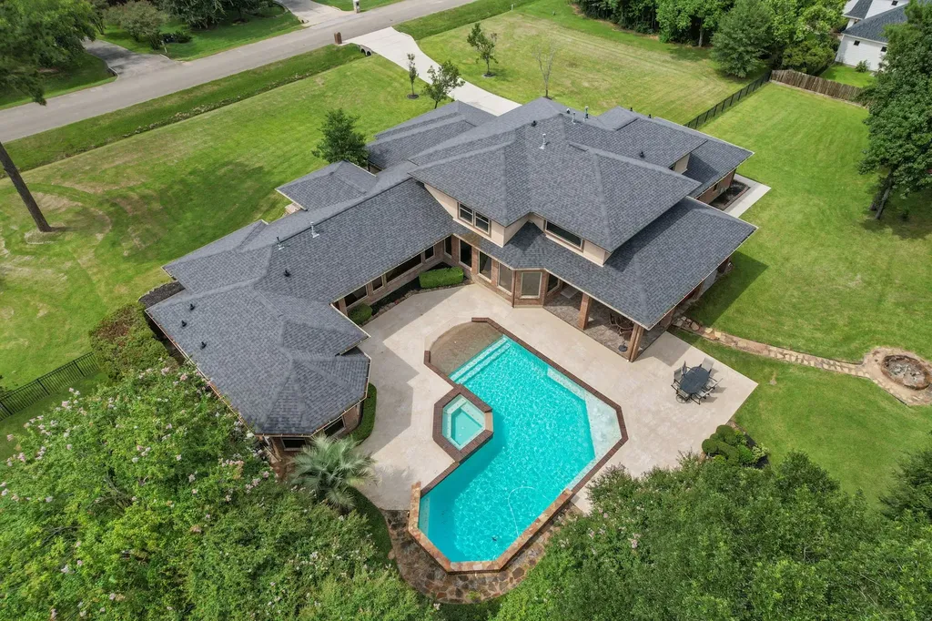 9453 Deer Path Lane Magnolia TX 77354