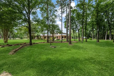 9453 Deer Path Lane Magnolia TX 77354