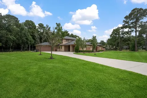 9453 Deer Path Lane Magnolia TX 77354