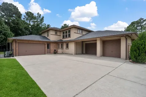 9453 Deer Path Lane Magnolia TX 77354
