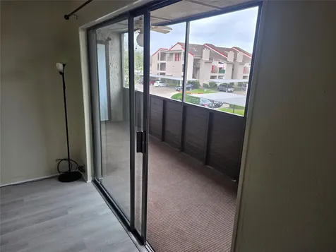 3025 Walnut Bend Lane 21 Houston TX 77042