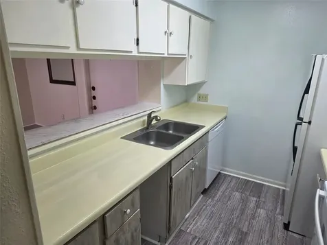 3025 Walnut Bend Lane 21 Houston TX 77042