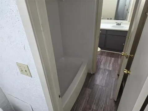 3025 Walnut Bend Lane 21 Houston TX 77042