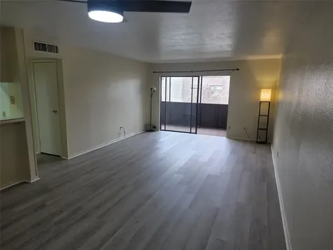 3025 Walnut Bend Lane 21 Houston TX 77042