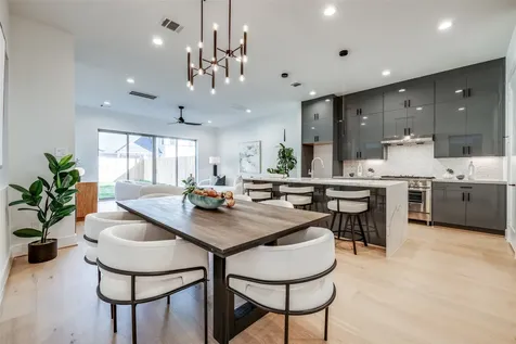 3909 Driscoll Street Houston TX 77098