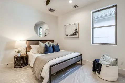 3909 Driscoll Street Houston TX 77098