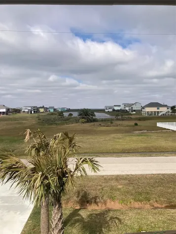 18307 Warrior Road Galveston TX 77554