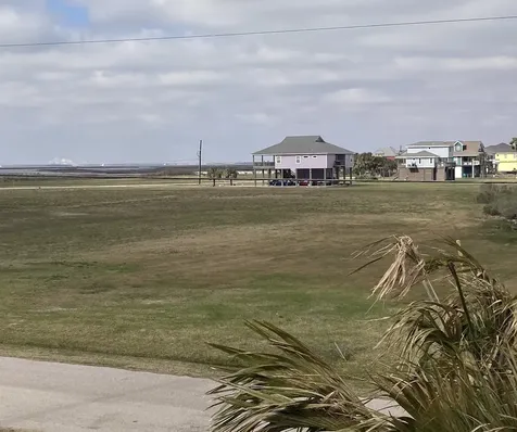 18307 Warrior Road Galveston TX 77554