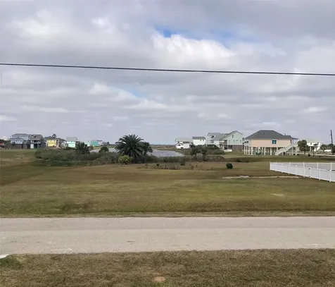 18307 Warrior Road Galveston TX 77554