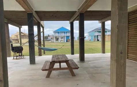 18307 Warrior Road Galveston TX 77554