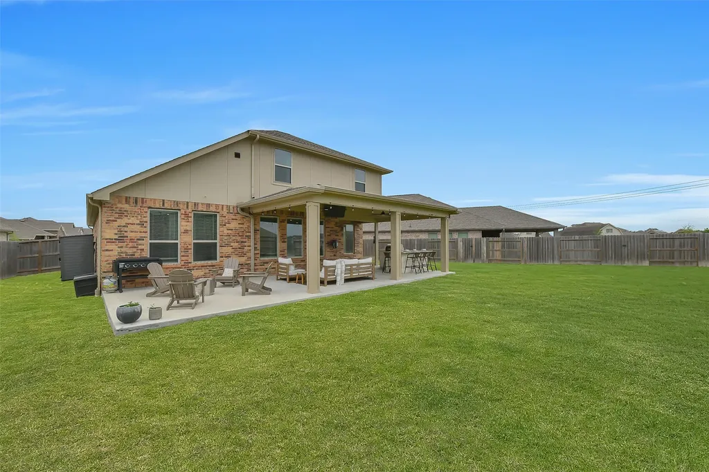2001 Penwern Alley Lane League City TX 77573