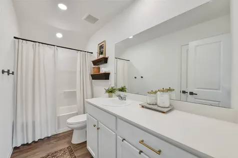 2001 Penwern Alley Lane League City TX 77573