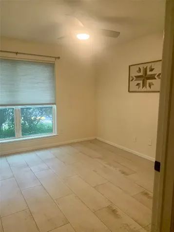 5005 Georgi Lane 14 Houston TX 77092