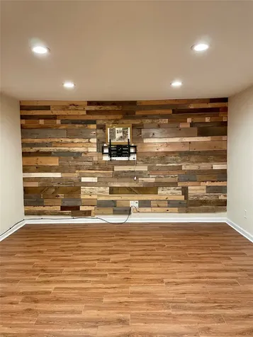 5005 Georgi Lane 14 Houston TX 77092