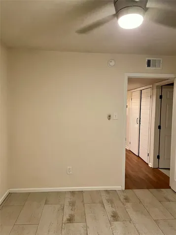5005 Georgi Lane 14 Houston TX 77092