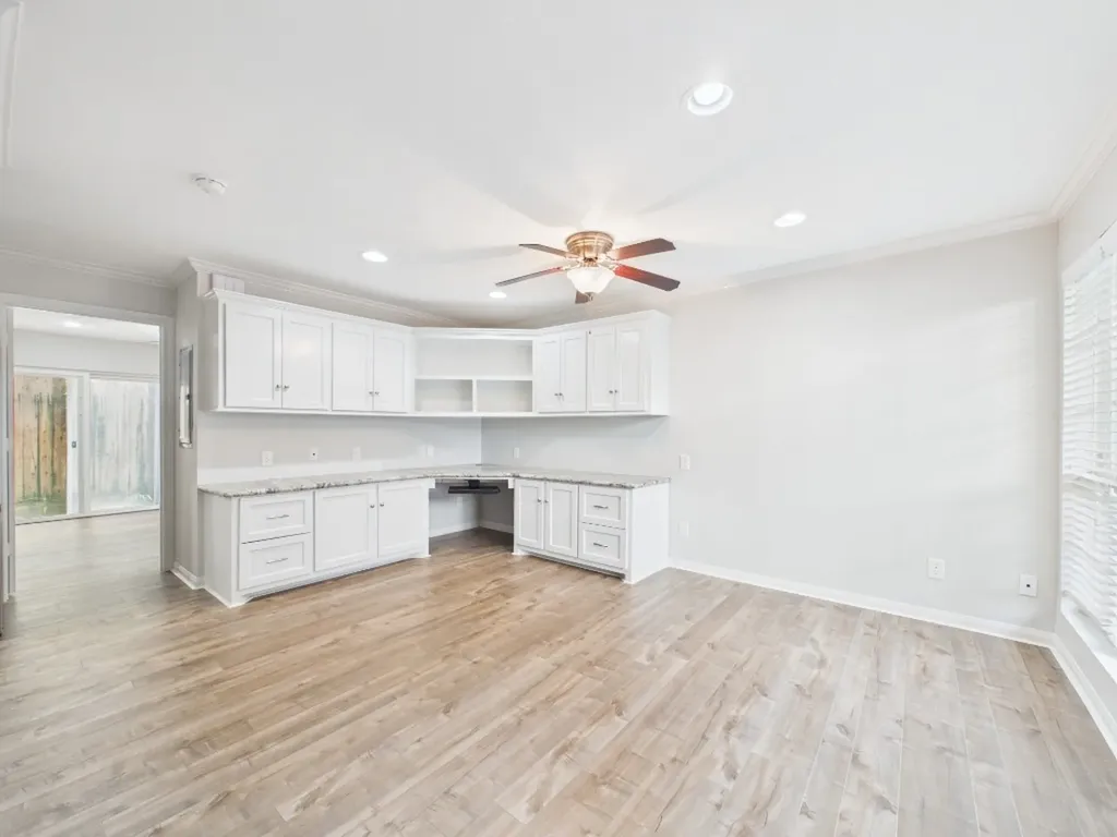 5333 Richmond Avenue 11 Houston TX 77056