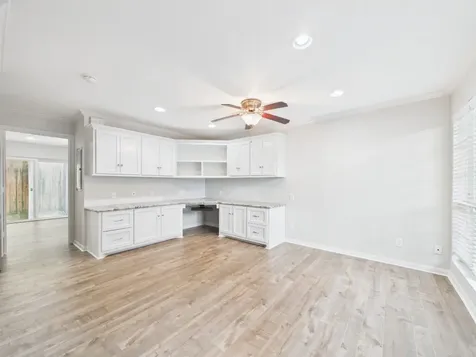 5333 Richmond Avenue 11 Houston TX 77056