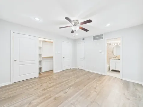 5333 Richmond Avenue 11 Houston TX 77056