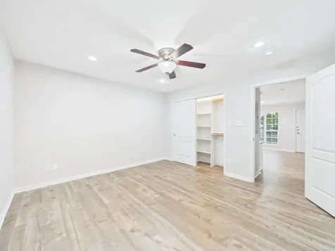5333 Richmond Avenue 11 Houston TX 77056