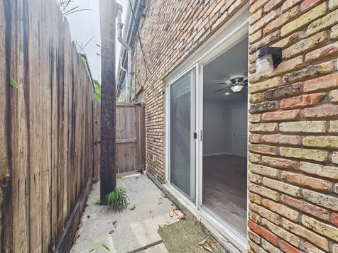 5333 Richmond Avenue 11 Houston TX 77056