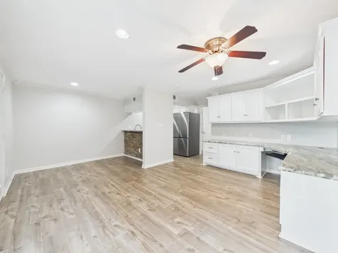 5333 Richmond Avenue 11 Houston TX 77056