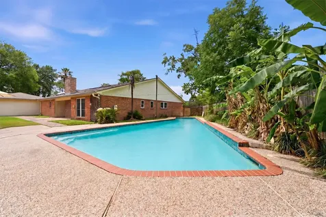 16346 Havenpark Court Houston TX 77059