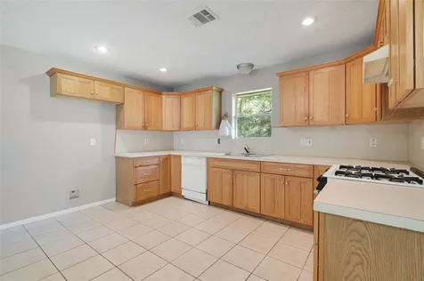 2808 Morenci Street Pearland TX 77584