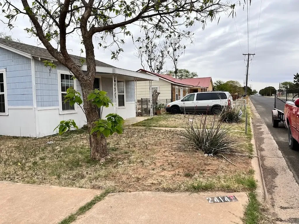 2414 Baylor Street Lubbock TX 79415