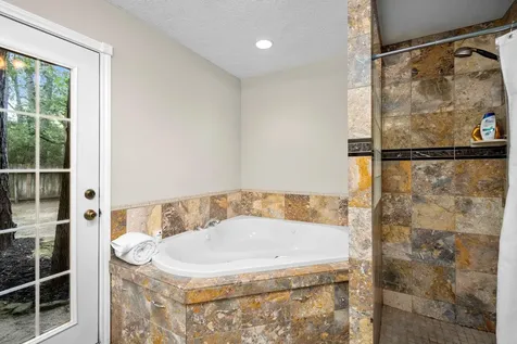 2 Amber Fire Place The Woodlands TX 77381