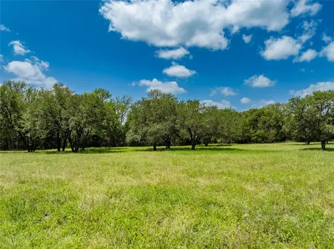 6800 Waldeck Cemetery Road Round Top TX 78954