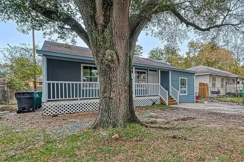 7028 Saint Augustine Street Houston TX 77021