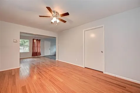 7028 Saint Augustine Street Houston TX 77021