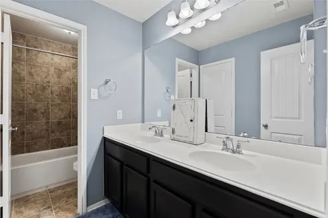4224 Walnut Bend Drive Friendswood TX 77546