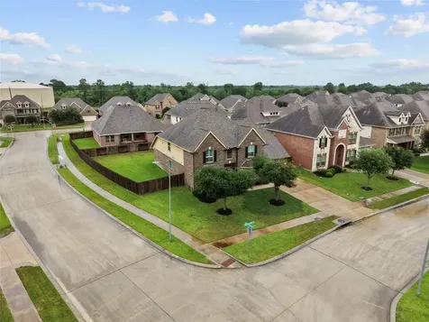 4224 Walnut Bend Drive Friendswood TX 77546