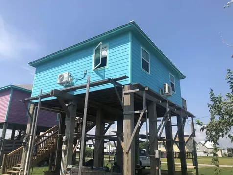 1021 N Sage Road Crystal Beach TX 77650